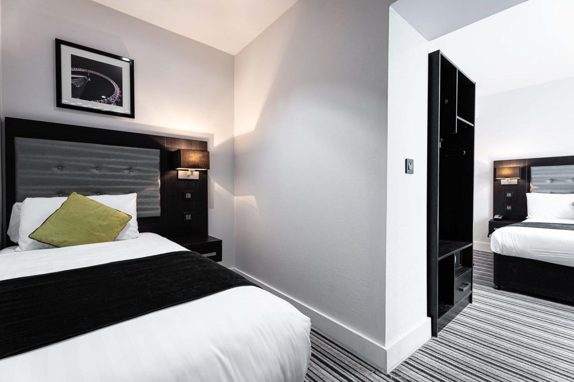 The W14 Kensington Hotel London Bagian luar foto